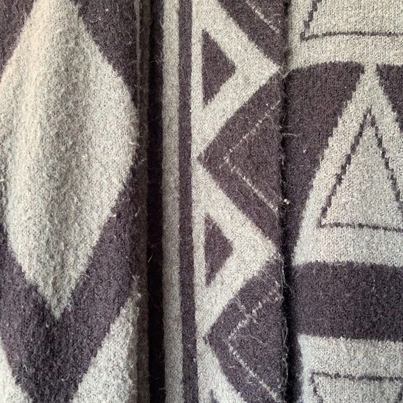 Long Cardigan - Picture 2 of 2